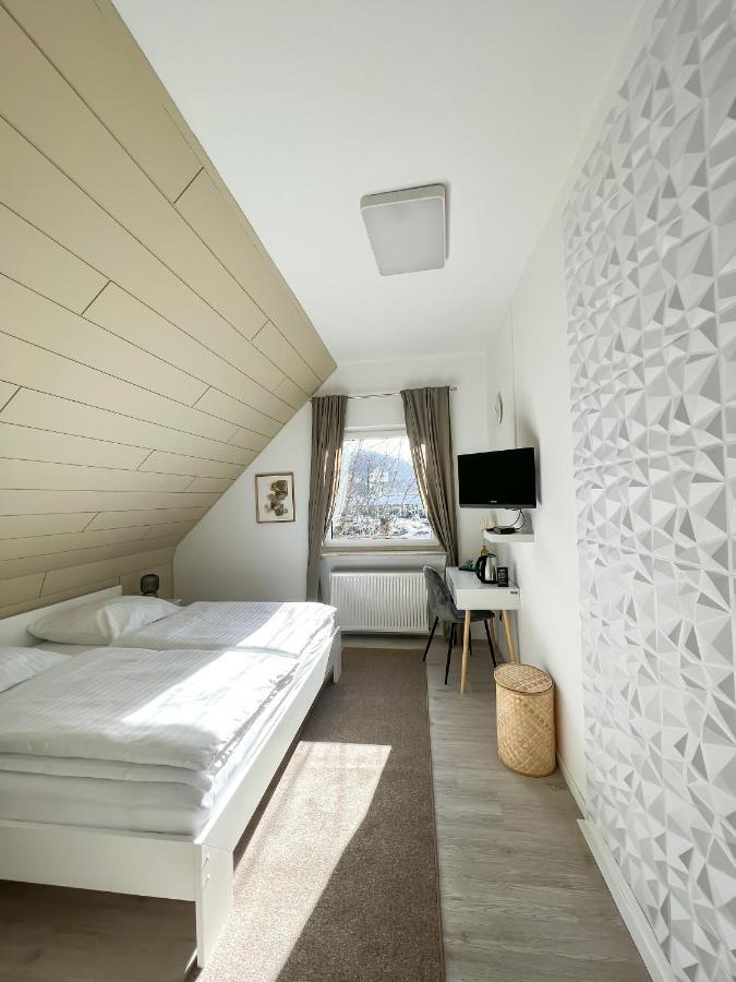 Magare & Restaurant Hotel *